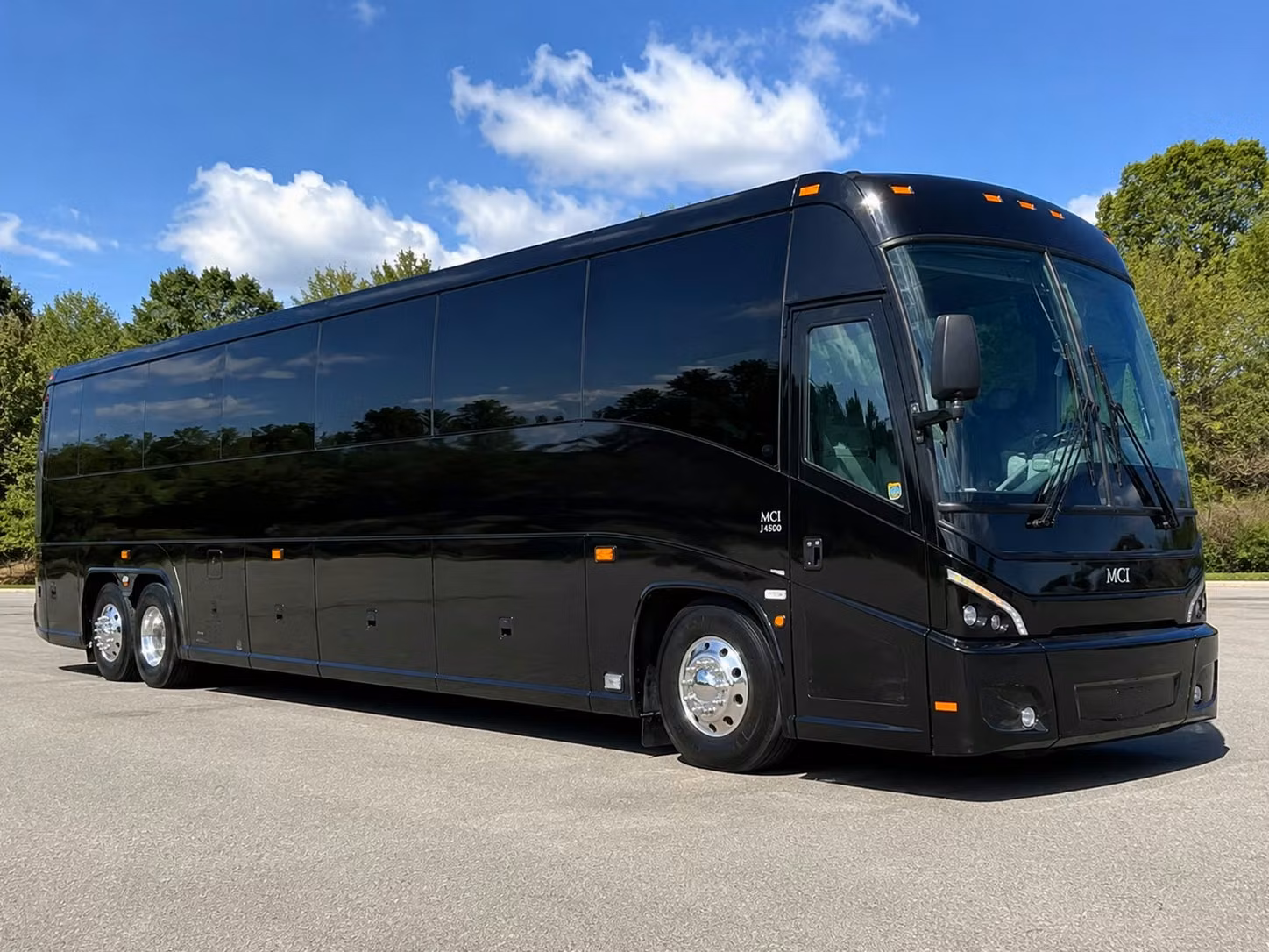 charter buses for turlock corporate events and employee shuttles