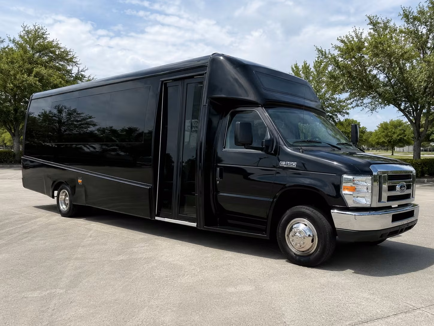 minibus rentals in turlock for smaller prom groups who want privacy and comfort