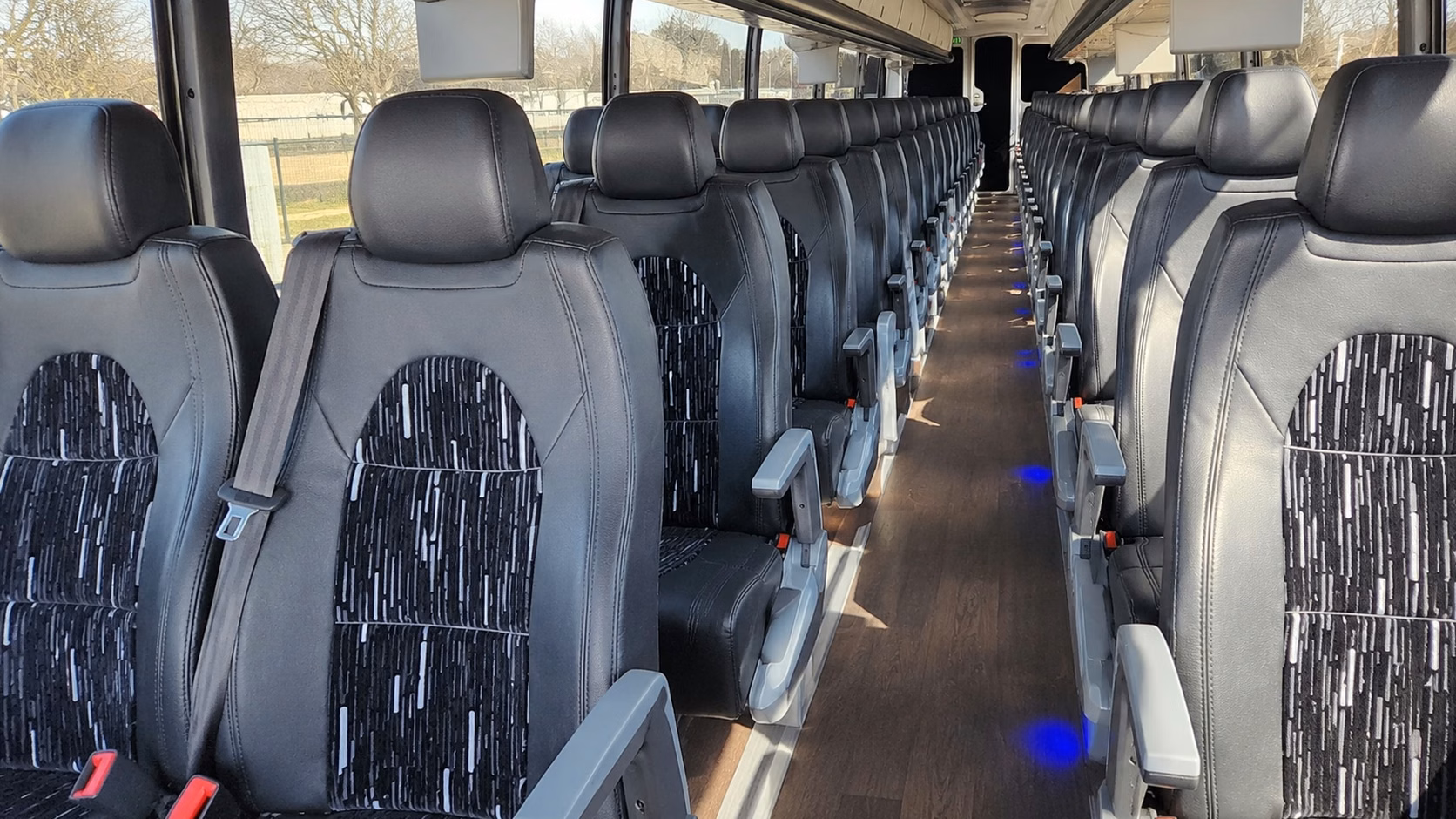 shuttle your guests between turlock wedding venues without the parking headache